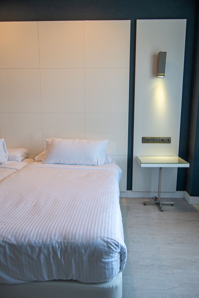 Malaga Nostrum Room - Photo 2