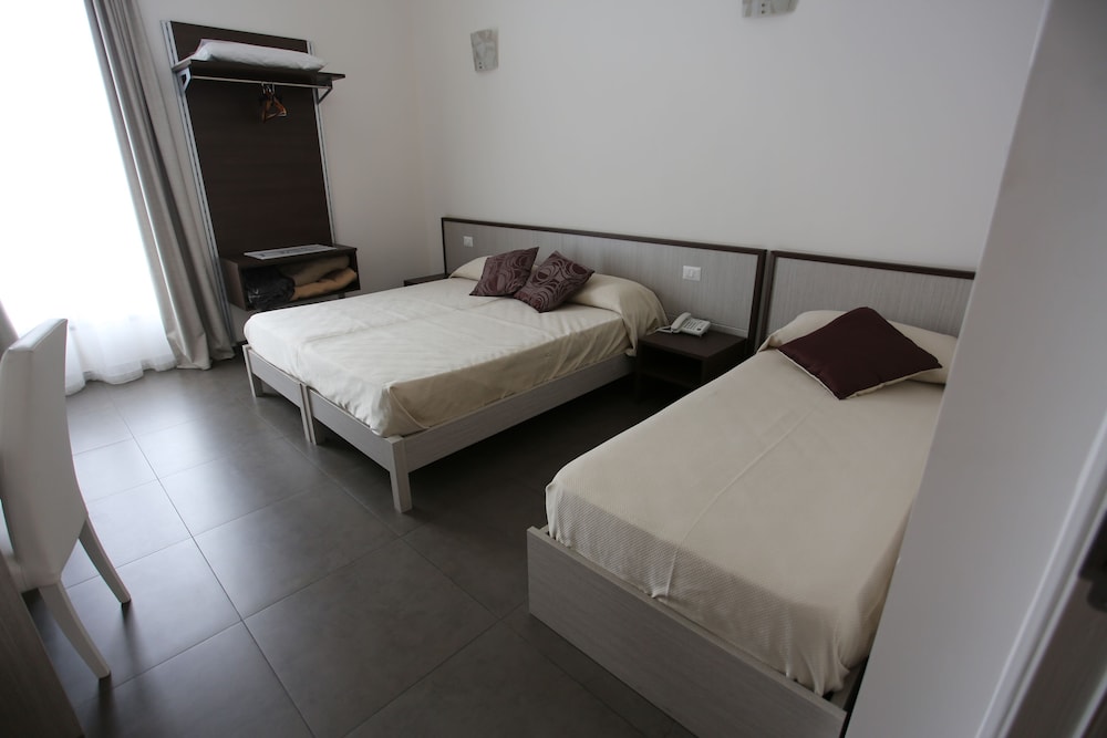 Room photo 3