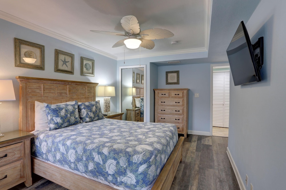 Condo, Multiple Beds (Barefoot On The Shores II) photo 2