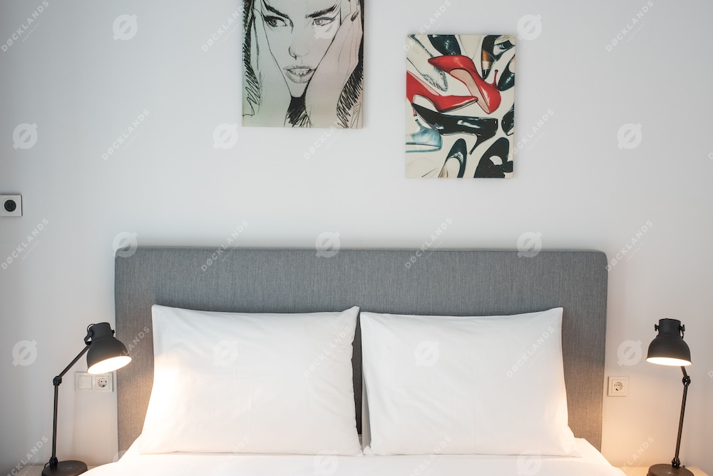 Suite, River View photo 2