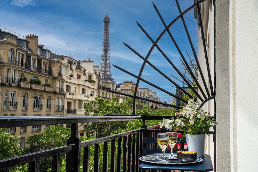 Chambre Classique - Balcon Tour Eiffel photo 1