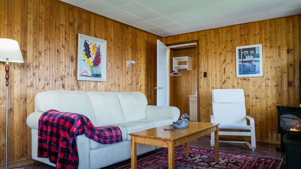 Traditional Cabin photo 1