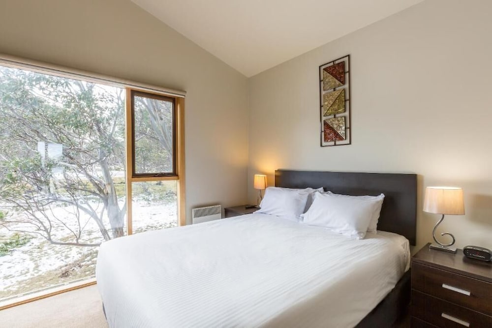 Grand Room, 1 King Bed, Non Smoking photo 1