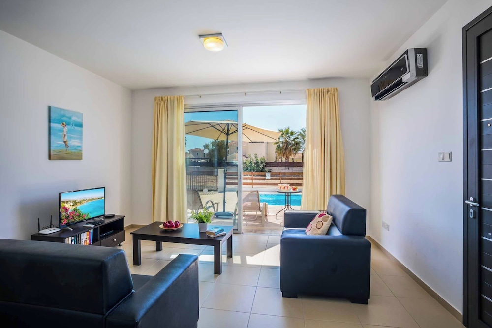 Villa (3 Bedrooms) photo 3