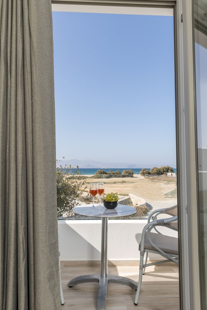 Comfort Studio Suite, Partial Sea View