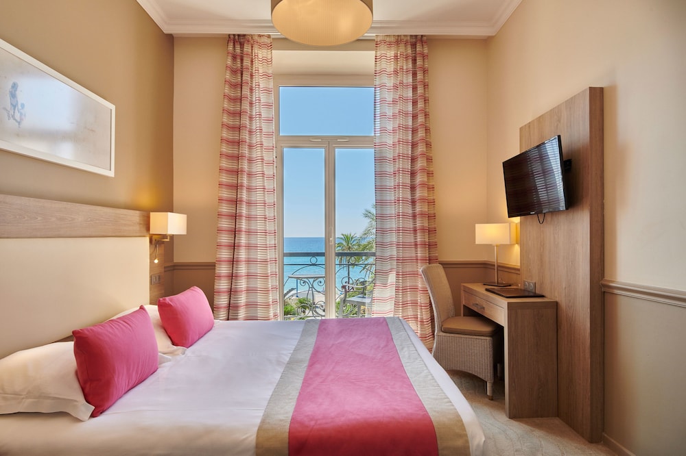 Comfort Room, Balcony, Sea View photo 1