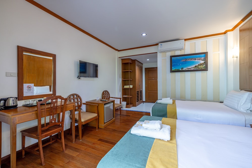 Standard Twin Room - Photo 2