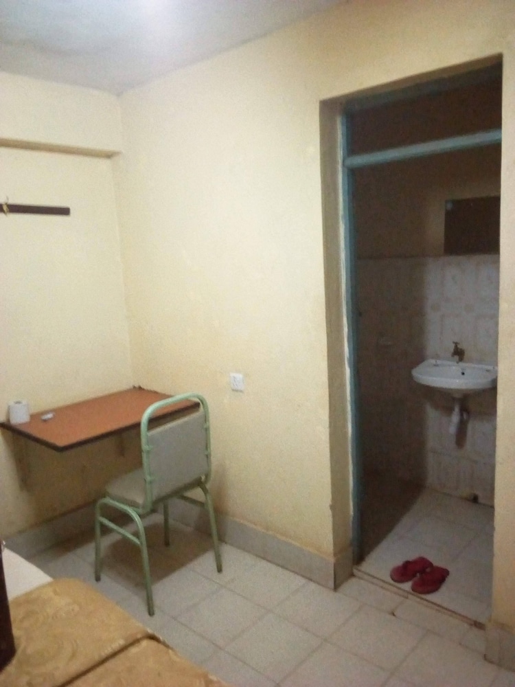 Standard Room photo 2
