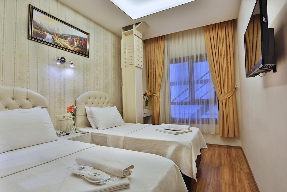 Superior Twin Room photo 3