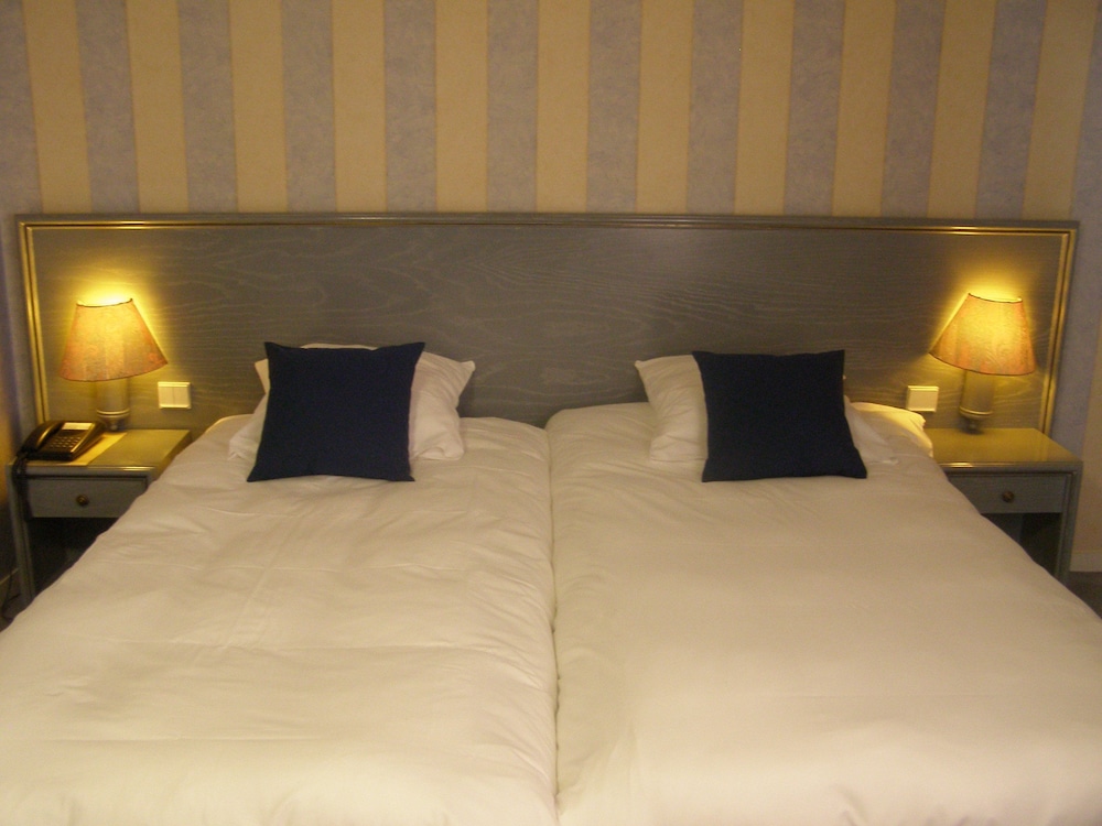 Standard Twin Room photo 2