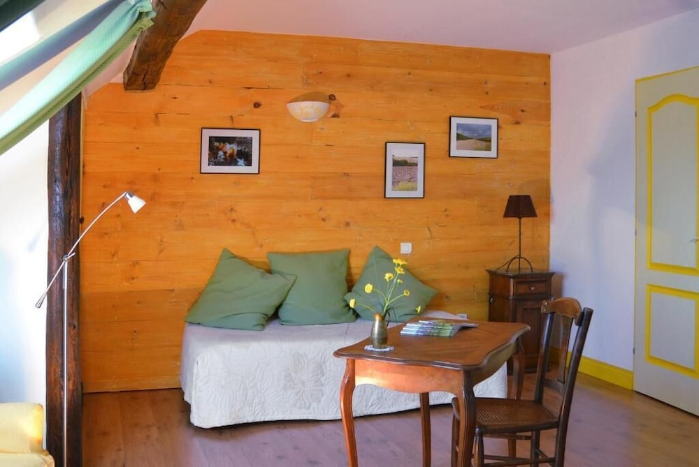 Standard Triple Room photo 3