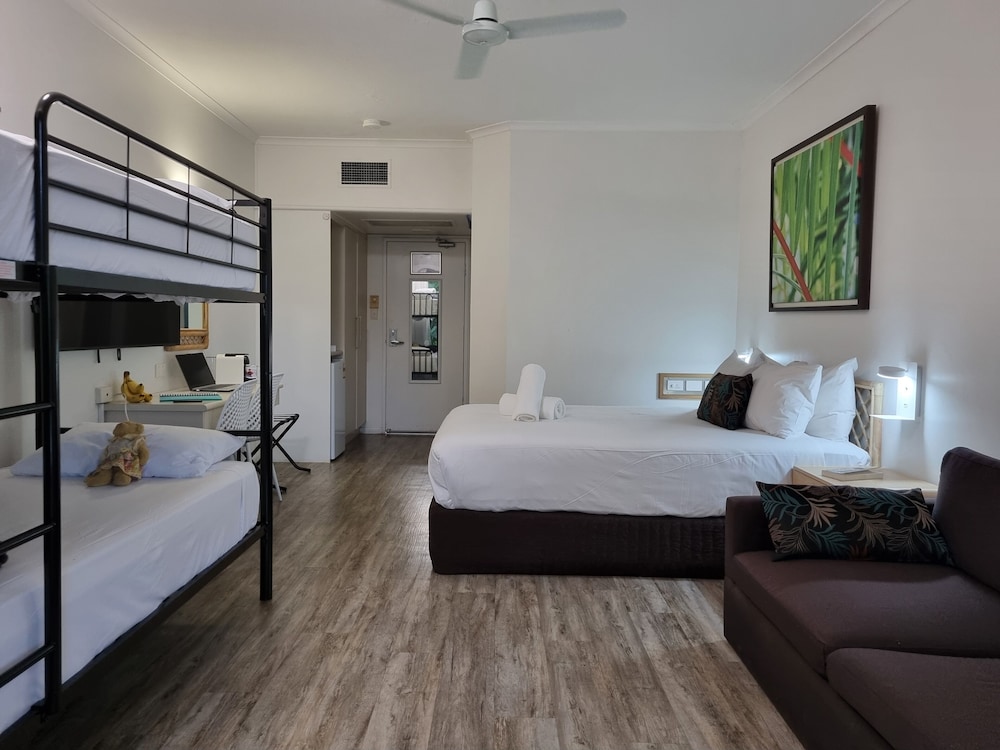 Family Room, Terrace photo 2
