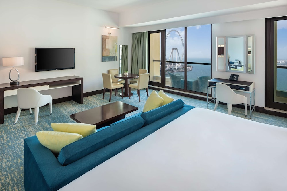 Junior Suite, Balcony, Sea View (Full Ain DubaiView-Coral LoungeAccess) photo 3