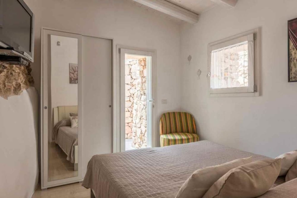 Villa (4 Bedrooms)