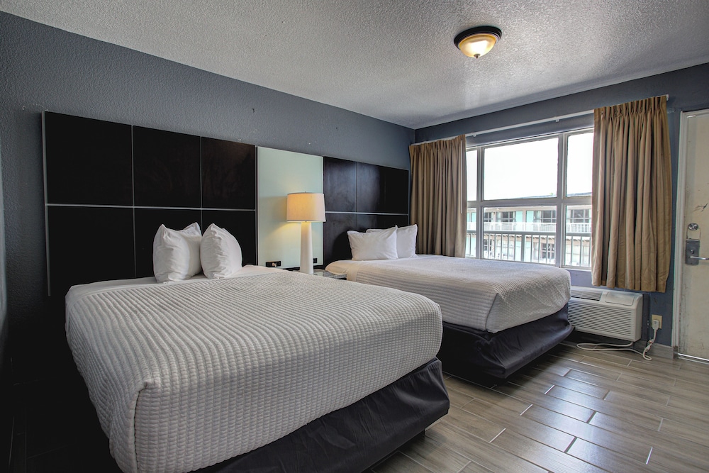 Standard Room, 2 Queen Beds