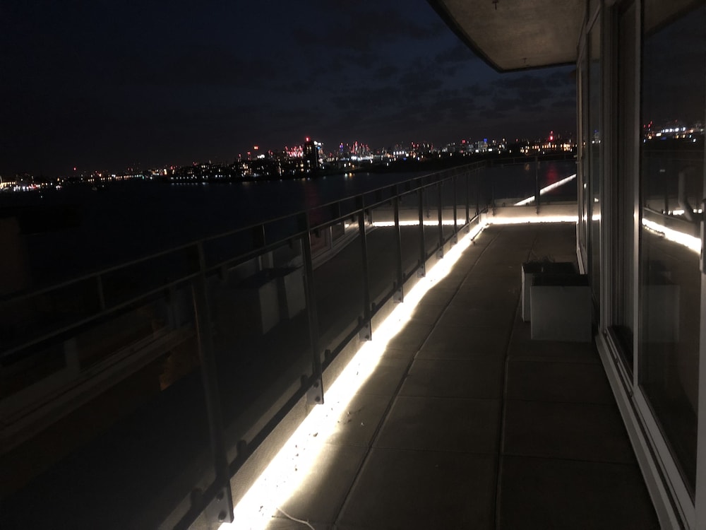 The Penthouse, 写真 7