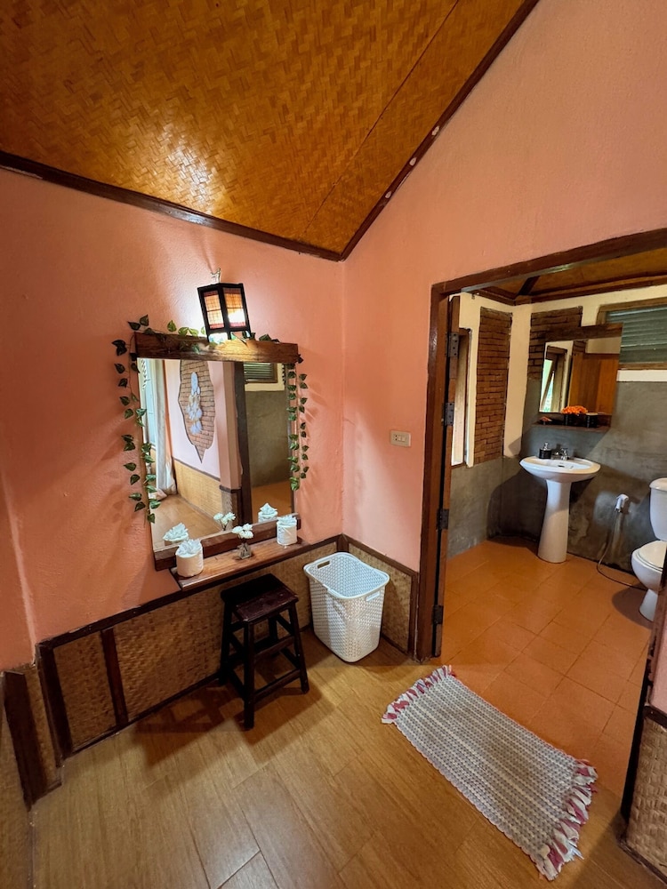 Double or Twin Room, Balcony, River View photo 3