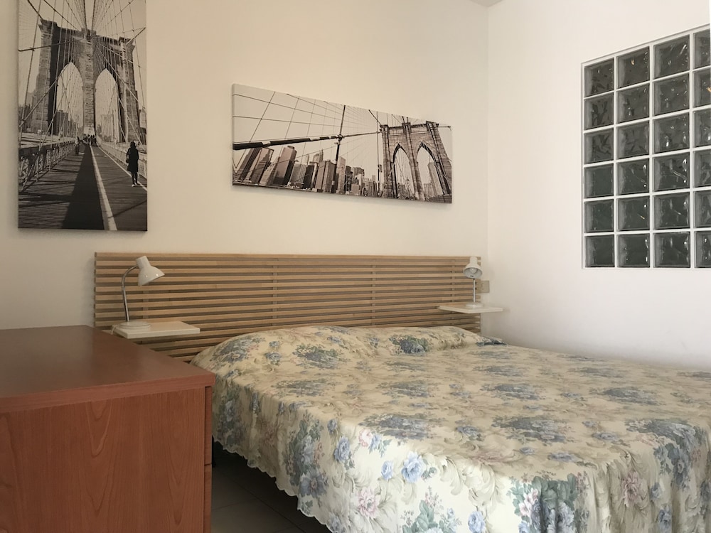 Economy Apartment photo 3
