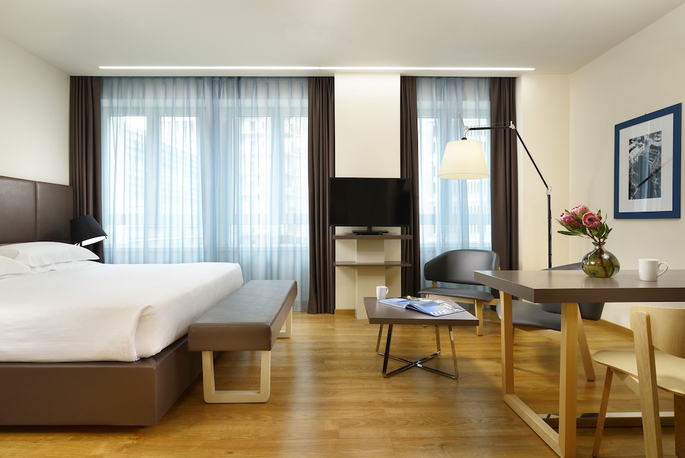 Junior Suite, 2 Twin Beds (Classic)