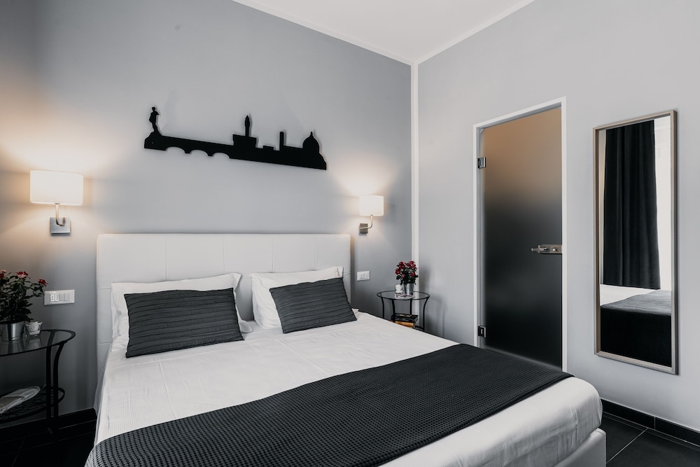 Exclusive Apartment photo 2
