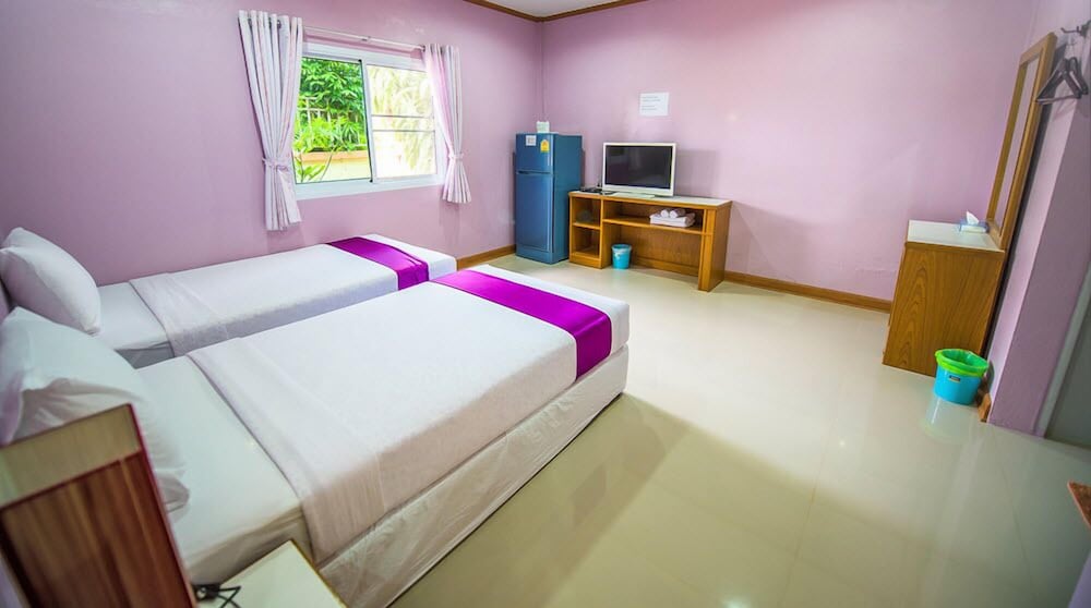 Deluxe Twin Room photo 2