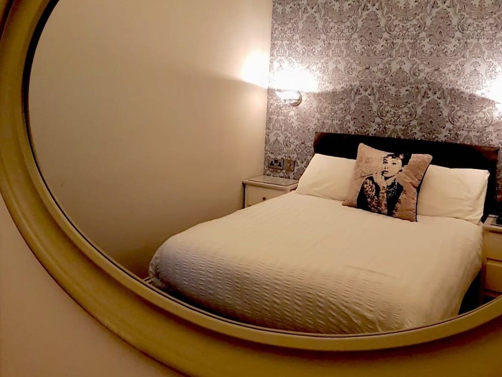 Standard Double Room, Ensuite photo 2