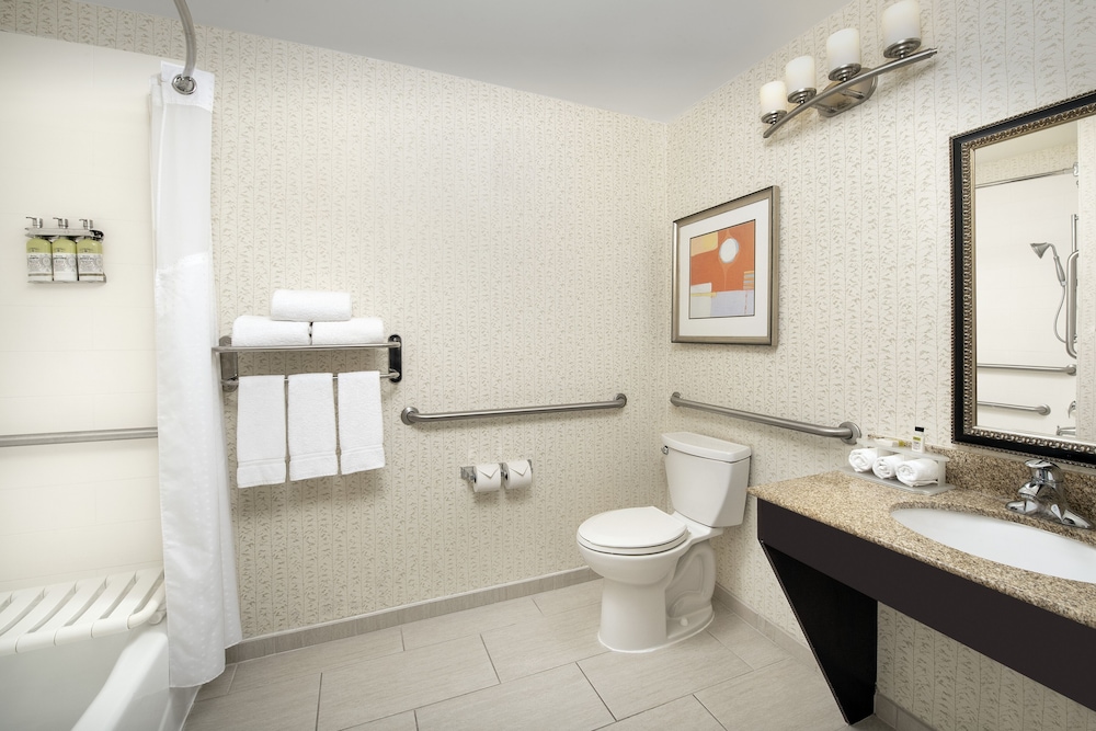 Suite, Multiple Beds, Accessible (Mobility, Accessible Tub) - Photo 7