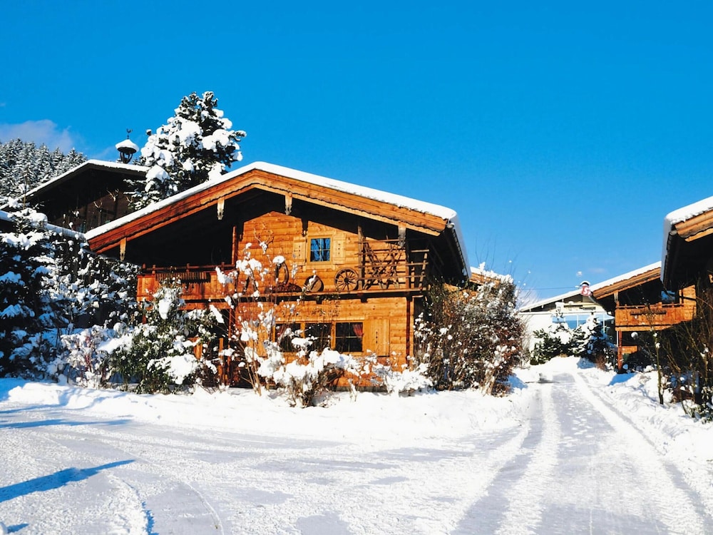 Elite Chalet, 5 Bedrooms photo 2