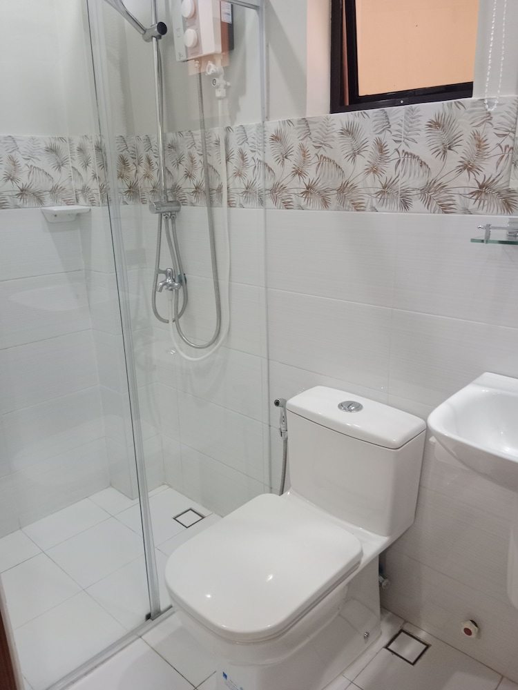 Basic Double Room photo 3