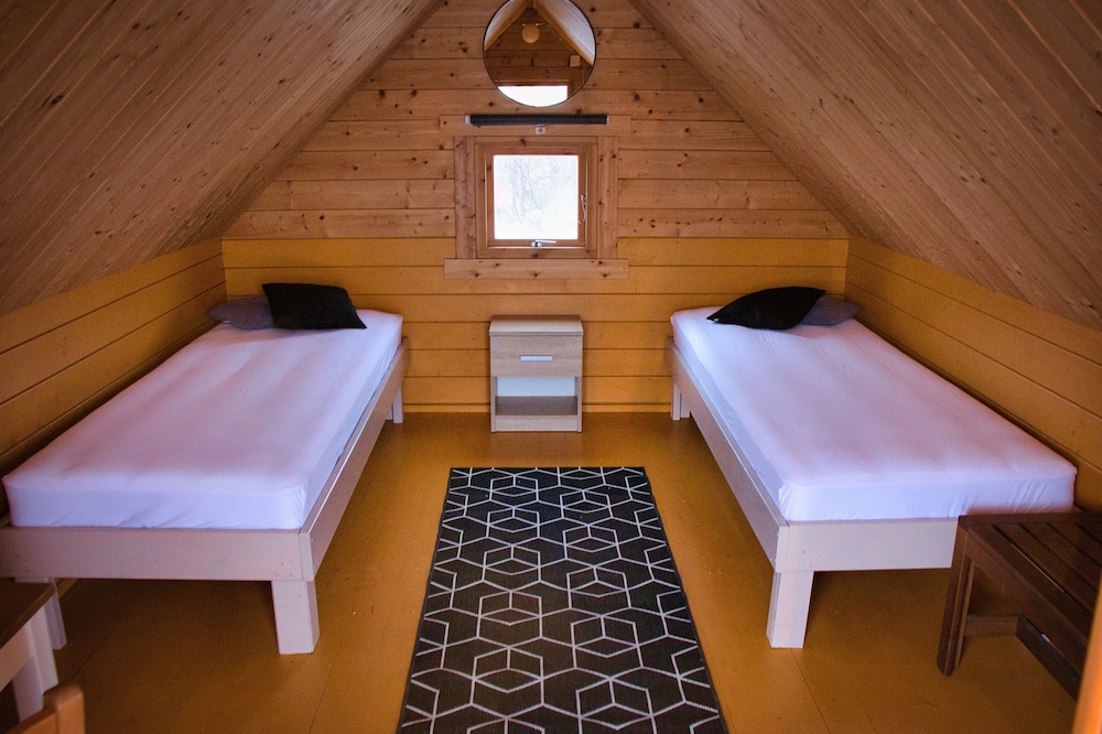Standard Cottage, 2 Twin Beds, Mountain View
