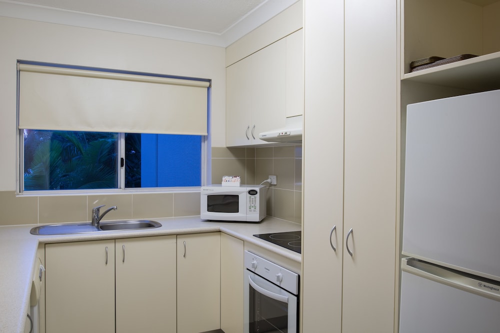Standard Apartment, 2 Bedrooms, Non Smoking, Kitchen (Apartment) photo 2