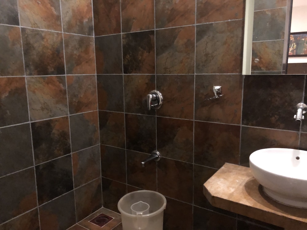 Deluxe Quadruple Room, 2 Double Beds, City View photo 2