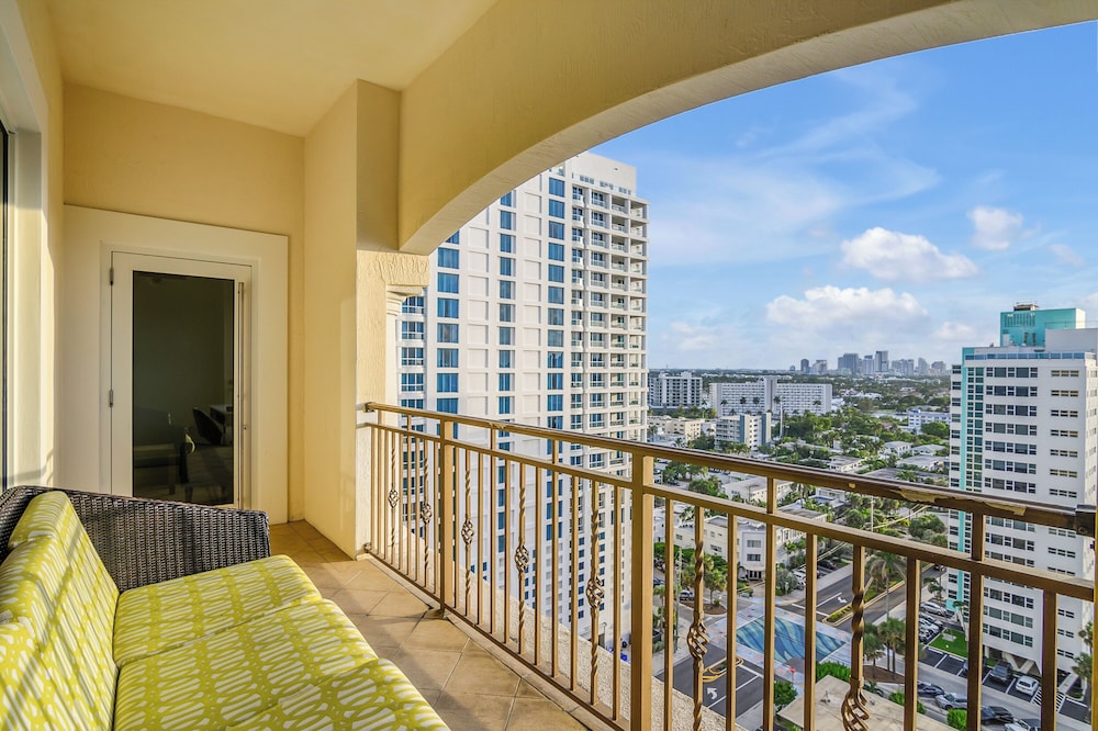 Penthouse, Multiple Beds