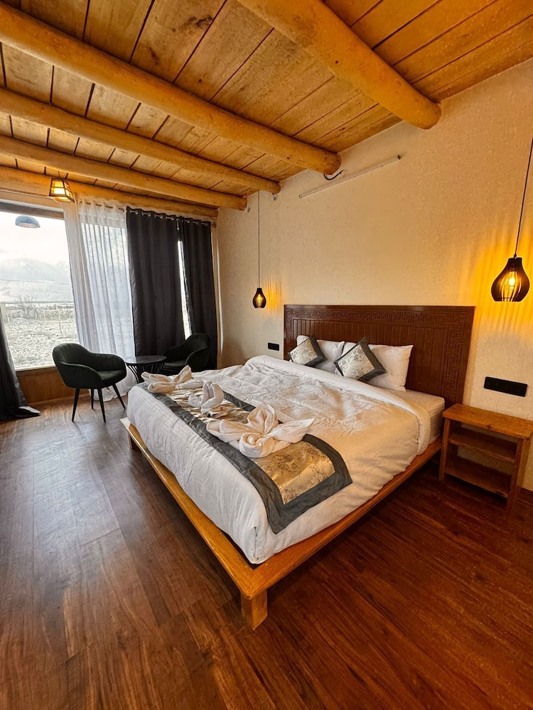 Deluxe Double Room, Mountain View
