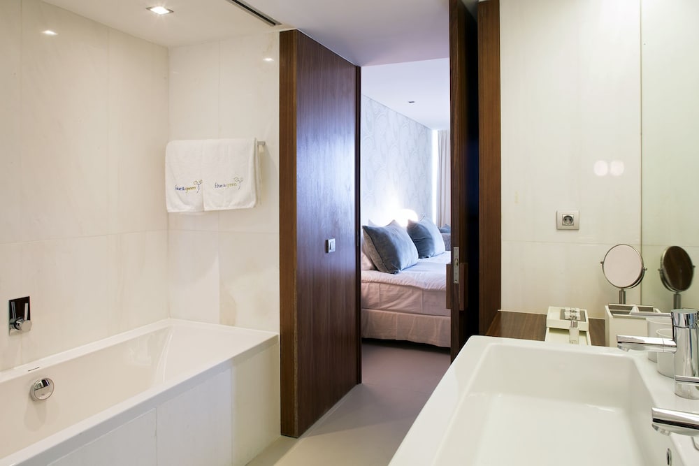 Deluxe Room (Superior) - Photo 4