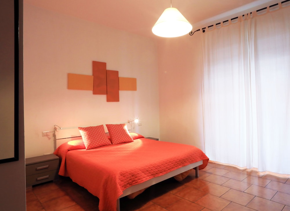 Double Room (Arancio)