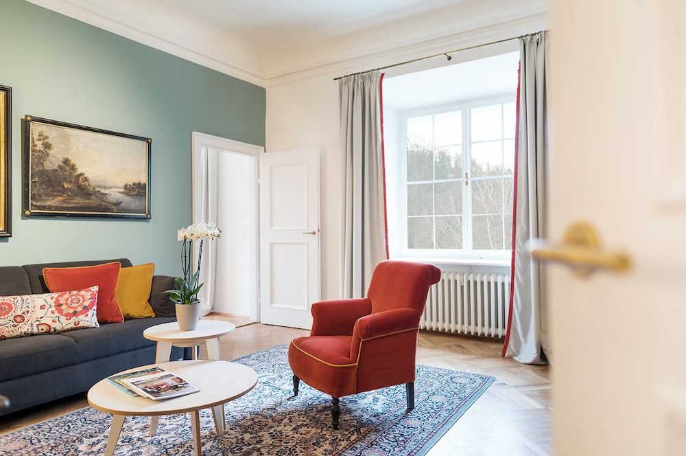 Palace Standard Suite (Palace Building) photo 2