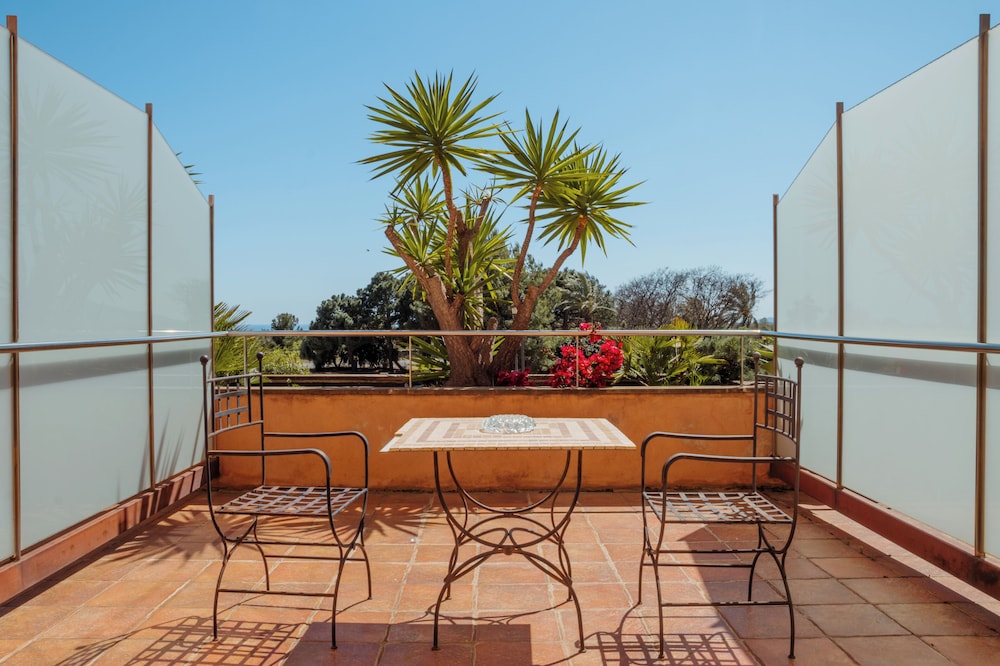 Premium Double or Twin Room, Balcony - Photo 5