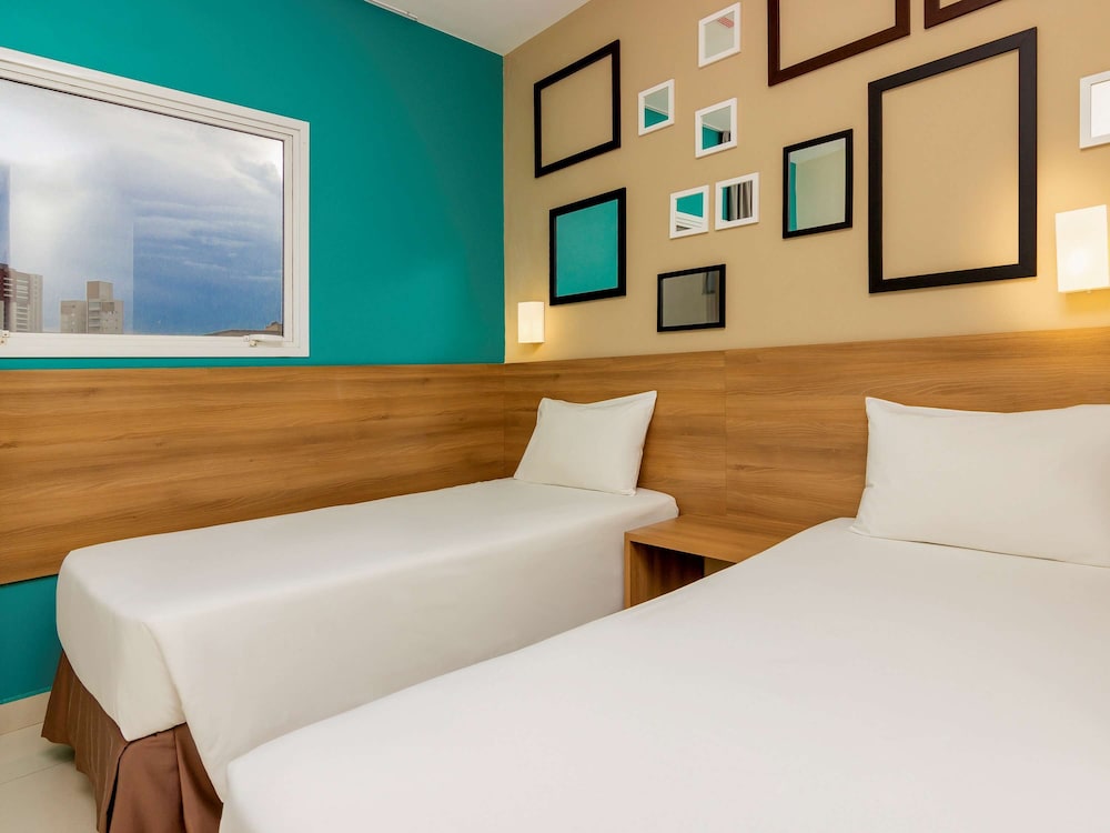 Standard Room, 2 Twin Beds photo 3