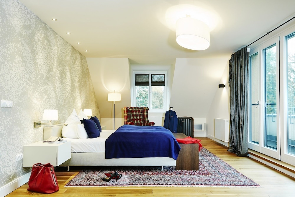 Deluxe Studio Suite, Multiple Beds, Non Smoking, Balcony photo 3