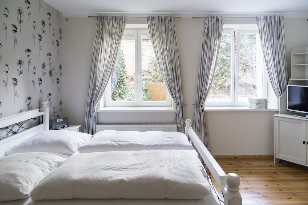 Double Room (Souterrain) photo 3