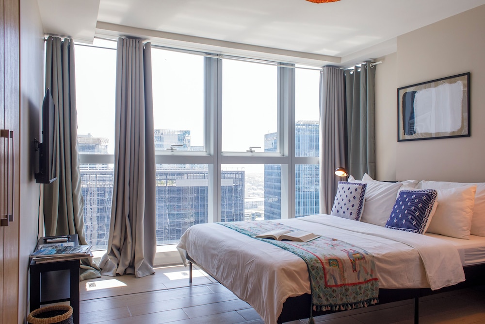 Business Condo, City View