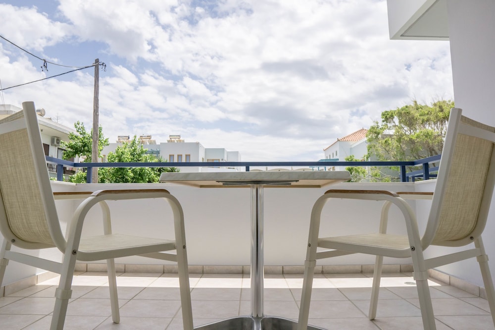 Superior Apartment, 1 Bedroom - Photo 2