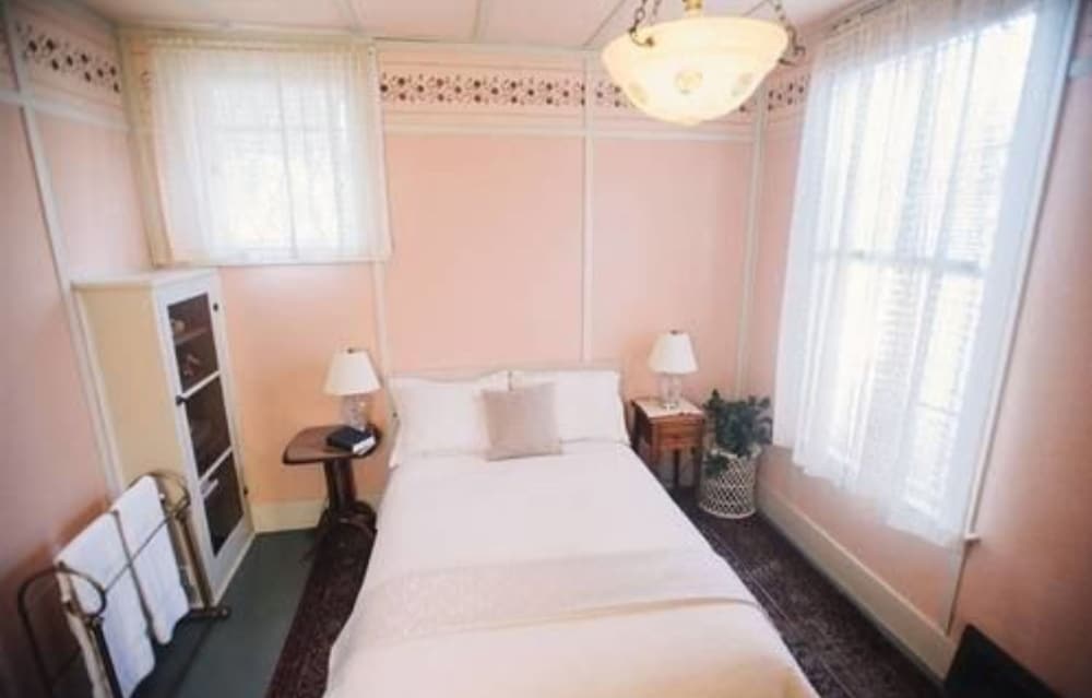 Family Room, 2 Bedrooms, Private Bathroom (Family Suite) photo 2