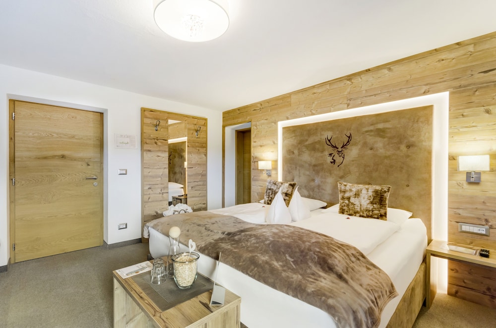 Standard Room (with 1 extra bed) photo 3