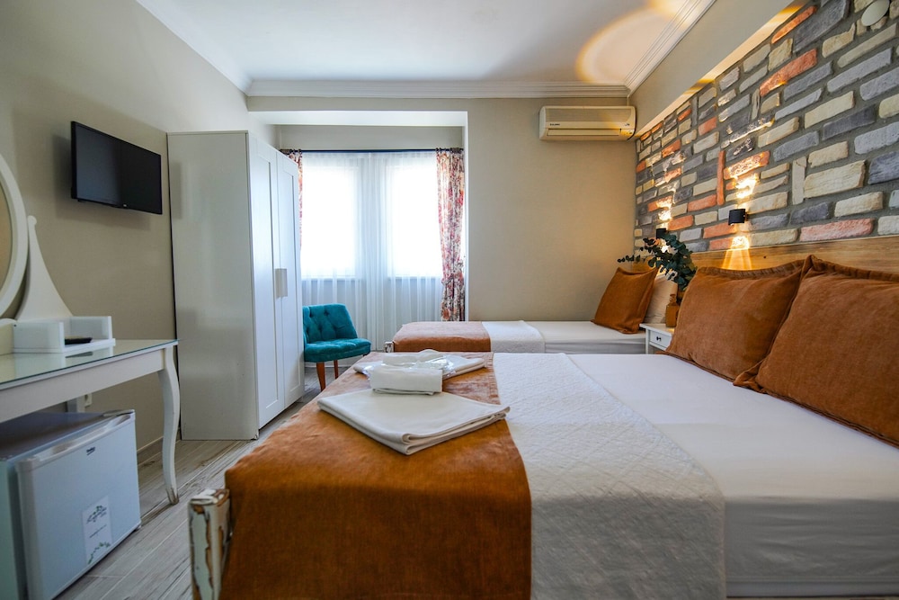 Deluxe Triple Room, Sea View photo 1