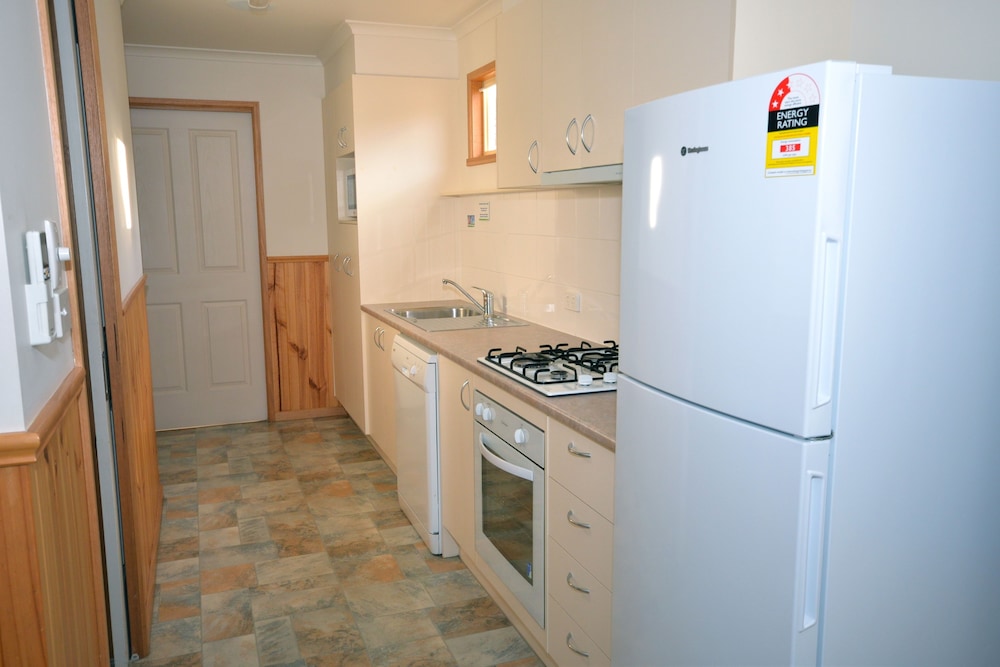 2BR Deluxe Access 5 Berth photo 3