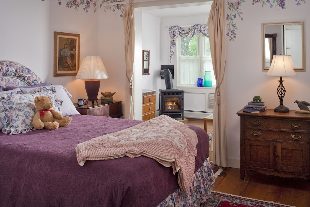 Stetson Suite (Using stairs is required for this guest room) photo 2