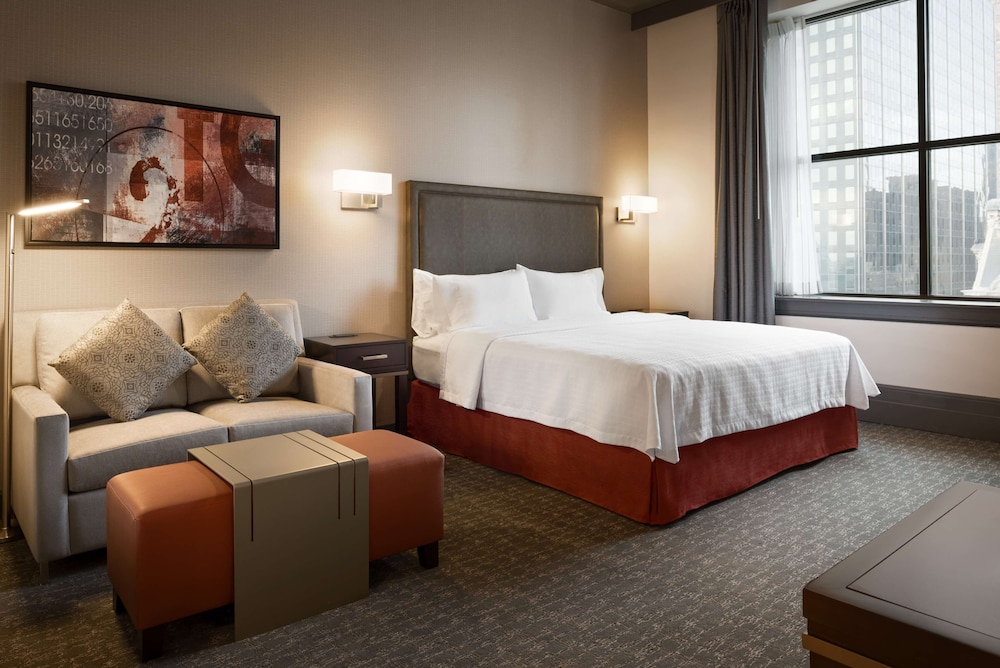 Premium Room, 1 King Bed, Bathtub photo 2