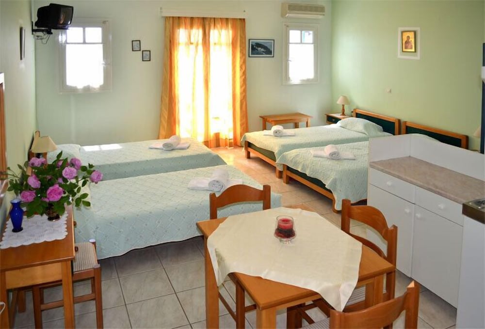 Quadruple Room photo 3